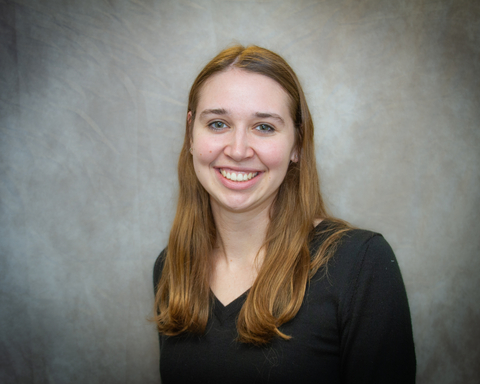 Sarah Stofik Headshot