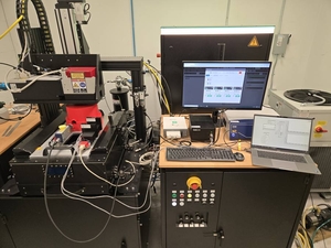 Instrumented in-situ monitoring setup with sensor boxes and laptop
